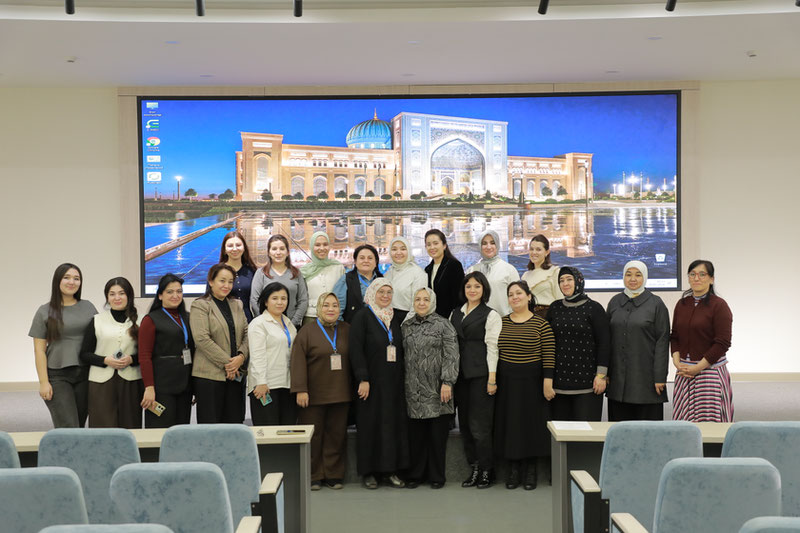 A centuries-long trend: women who were builders of knowledge and civilization at the center of attention