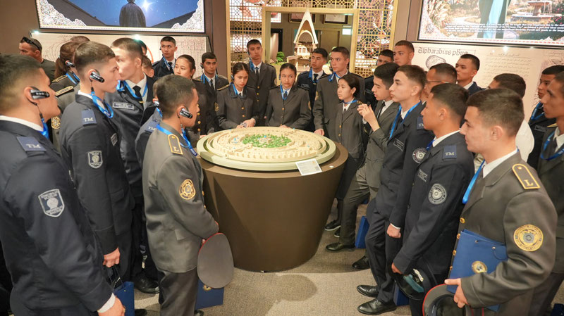 Tarixni anglagan yosh — kelajakni quradi: IIV ta’lim muassasasi o‘quvchilari Islom sivilizatsiyasi markazida